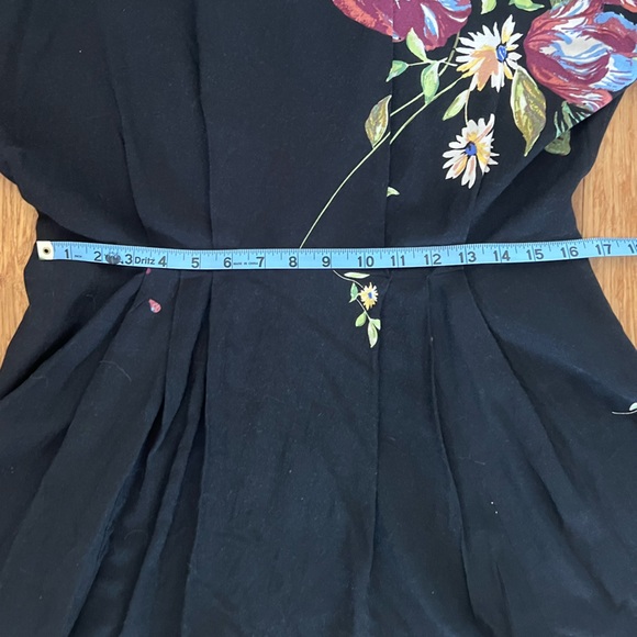 Free People Gemma Open Back
Tunic Size XS Excellent Condition - Picture 7 of 7